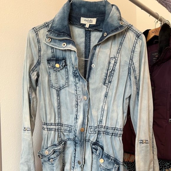 Jean Jacket - Picture 1 of 2